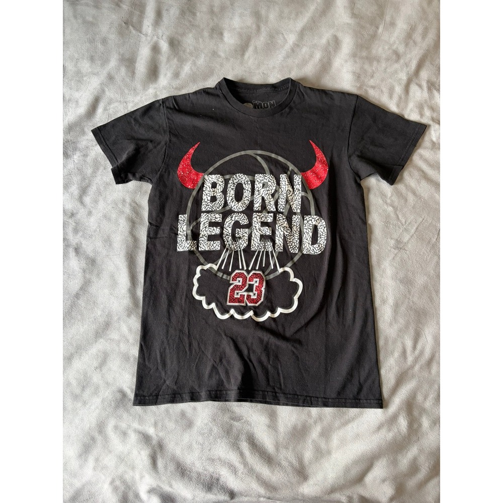 2 Monkeys Born Legend 23 Graphic T-Shirt Mens Small Black Basketball